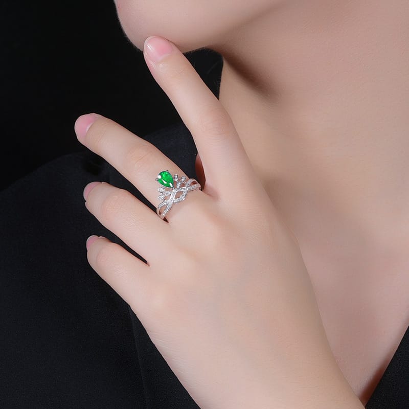 Internet celebrity's same - style luxury water - drop pear - shaped crown ring, European and American simulation diamond ring, colored gemstone ring. - Image 16