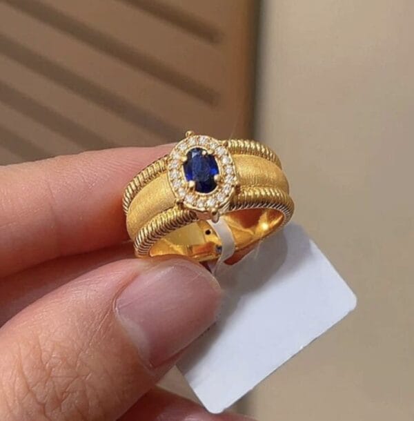 vintage style brushed pigeon egg ring with ball edge light luxury retro palace diamond opening ring - Image 3