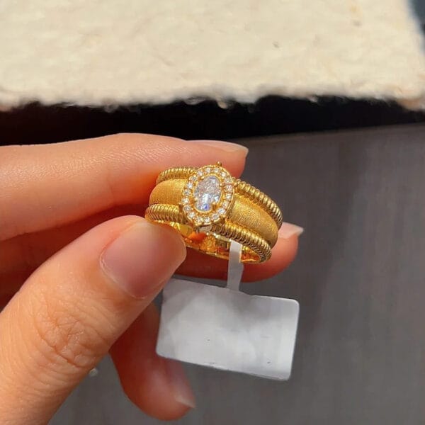 vintage style brushed pigeon egg ring with ball edge light luxury retro palace diamond opening ring - Image 8
