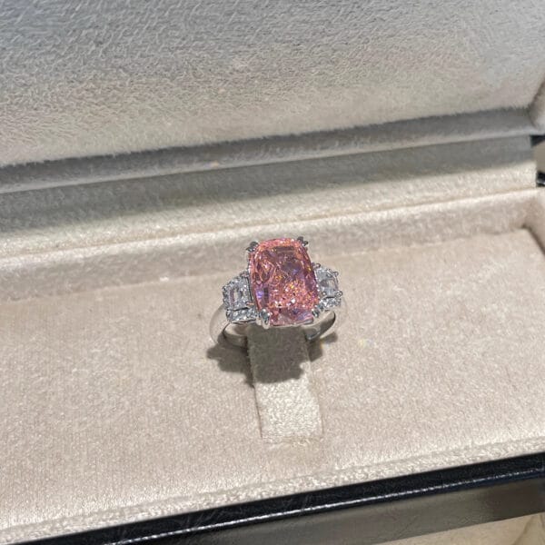The same model as the 200 - million - yuan artificial pink diamond ice - flower - cut ring at Sotheby's, a women's ring with a long - rectangular high - carbon diamond in a light - luxury style. - Image 4