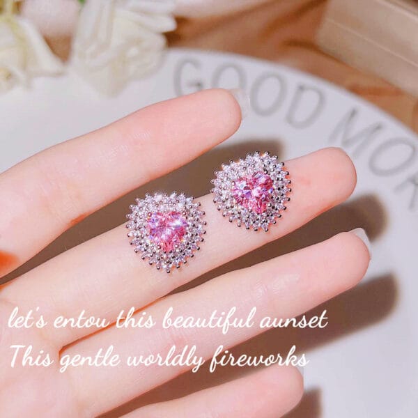 Net red with light luxury pink heart earrings bright full of cute Barbie pink diamond love earrings - Image 7