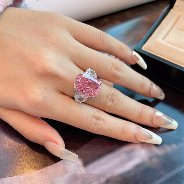 Reddened Chipped Blazing Long Pillow-shaped Pink Zirconia, Hot-Selling New Product in Live Streaming by Internet Celebrities, Simple and Stylish Openwork Ring - Image 4