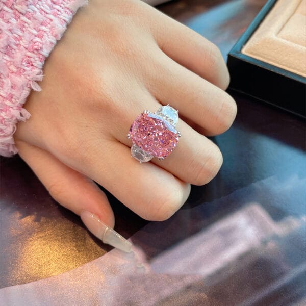 Reddened Chipped Blazing Long Pillow-shaped Pink Zirconia, Hot-Selling New Product in Live Streaming by Internet Celebrities, Simple and Stylish Openwork Ring - Image 5