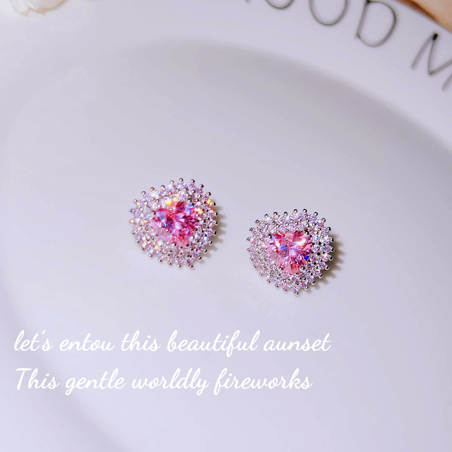 Net red with light luxury pink heart earrings bright full of cute Barbie pink diamond love earrings - Image 8