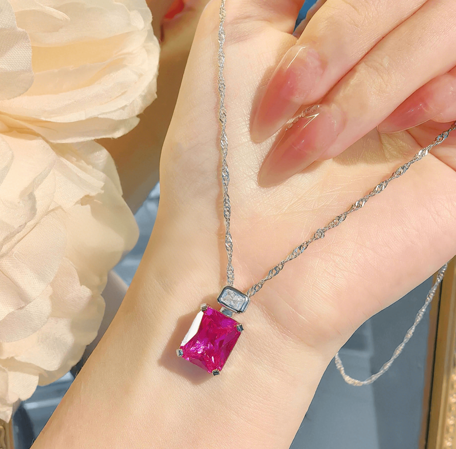 Fashion light luxury high carbon diamond pigeon blood sugar pendant perfume bottle design sense simple everything red corundum necklace - Image 4