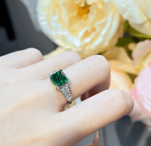 Luxury luxury color treasure ring high carbon diamond high sense pendant necklace emerald earrings earrings set - Image 7