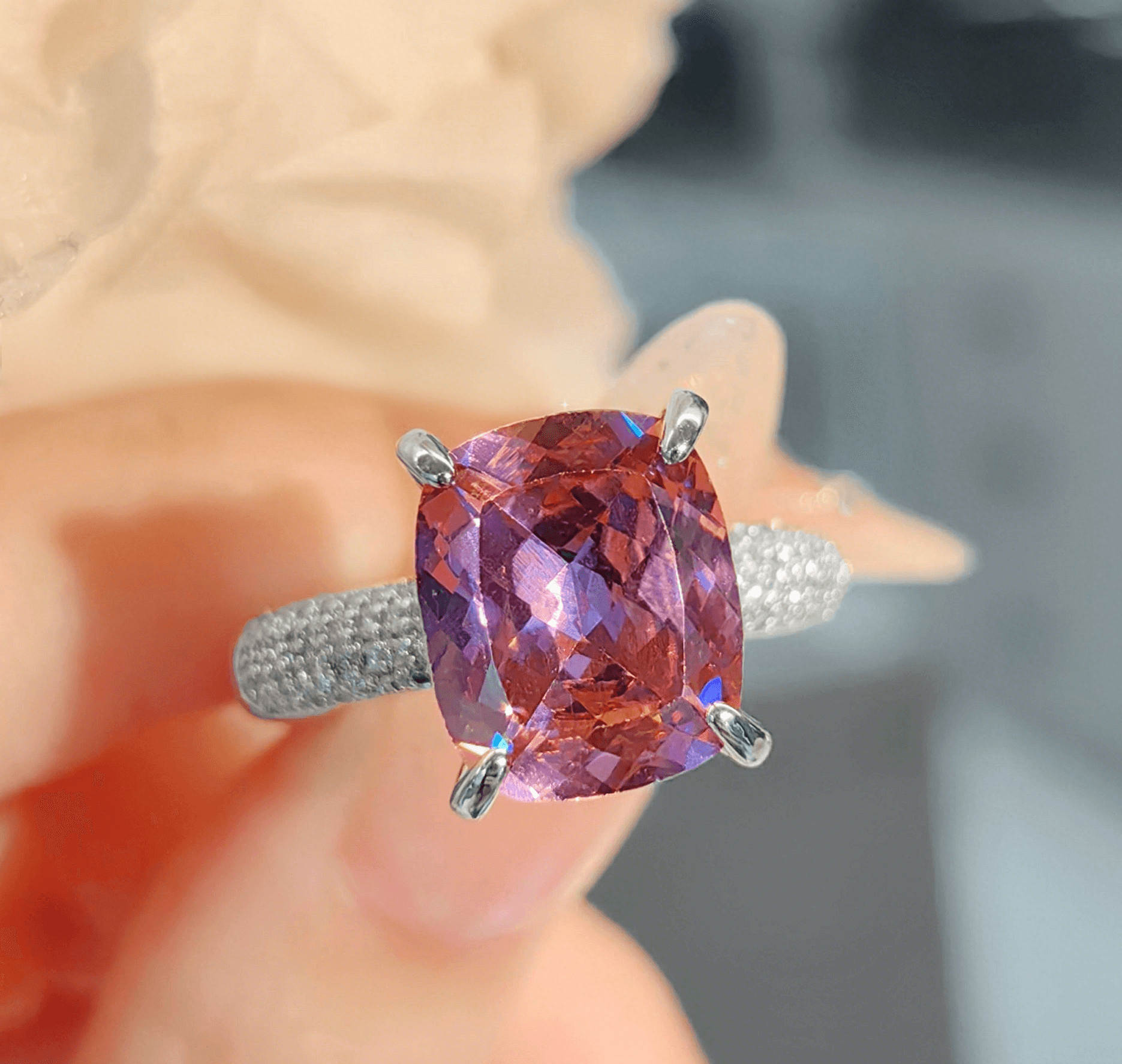 New temperament dry rose necklace pendant imitation Alexander stone ring high carbon diamond bracelet color treasure set - Image 3