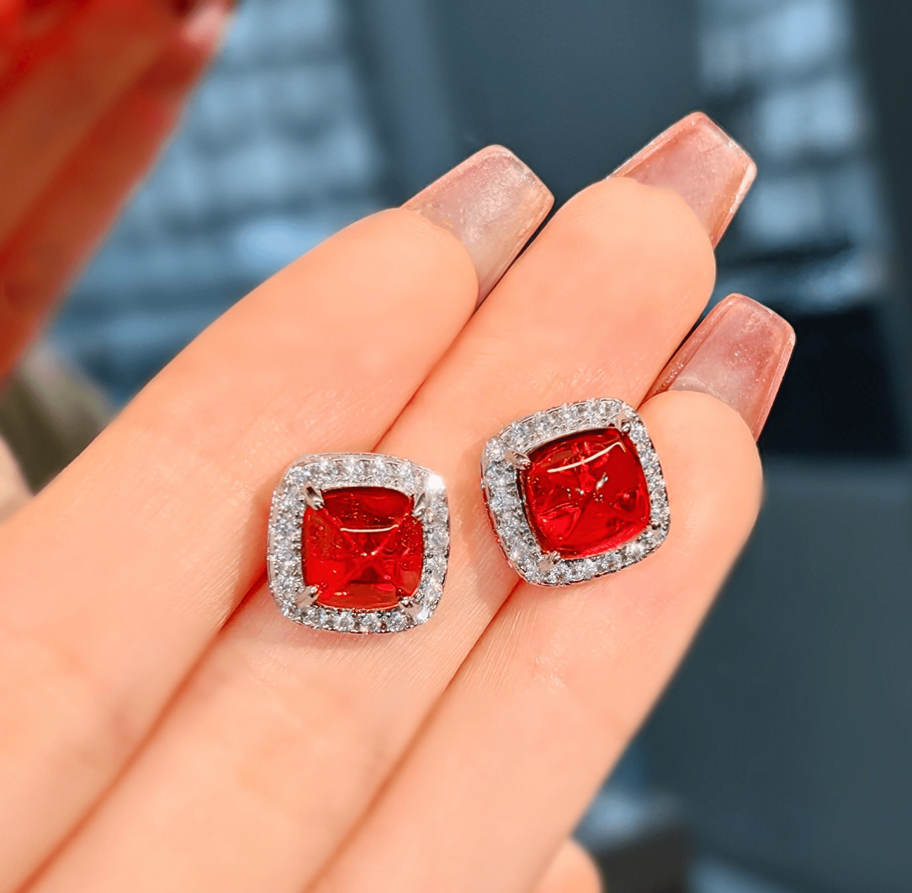 Fashion luxury Splendour sugar tower ring High carbon diamond high sense pendant necklace pigeon blood earrings stud earrings set - Image 5