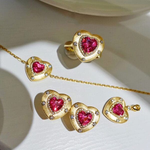 Italian engraving necklace Ring earrings bracelet imitation ruby ruby heart set