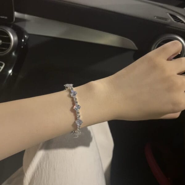 Princess pink diamond bracelet female exquisite design simple senior sense girl heart bracelet bright ice bracelet - Image 6