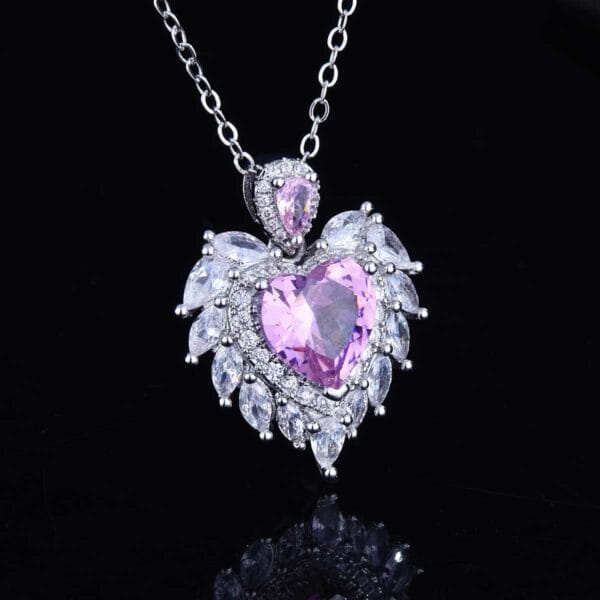 The new high-end jewelry design Angel Wings pendant simulates aquamarine heart necklace pink - Image 3