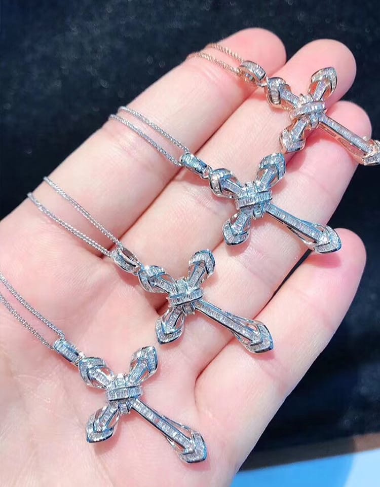 Fashion with light luxury ladder square pendant ins wind plated 18K gold T square cross imitation Mosan diamond collar bone necklace - Image 2