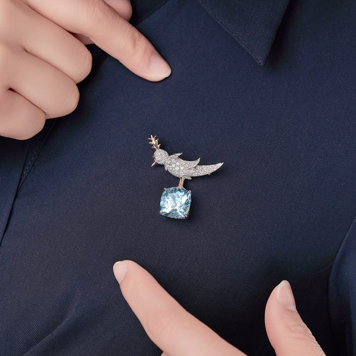 Fine jewelry design exquisite luxury Aquamarine brooch pendant two wear micro studded with diamond bird necklace - Image 2