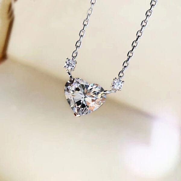 Heart necklace women's collarbone chain advanced design sense of temperament everything high carbon diamond pink pendant - Image 6