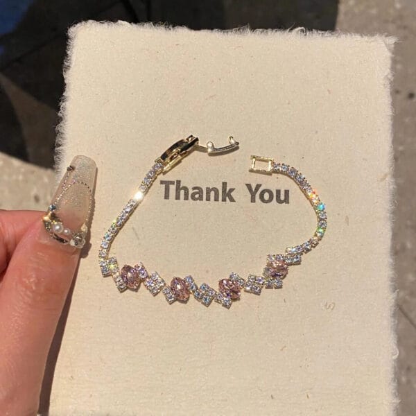 Princess pink diamond bracelet female exquisite design simple senior sense girl heart bracelet bright ice bracelet - Image 5