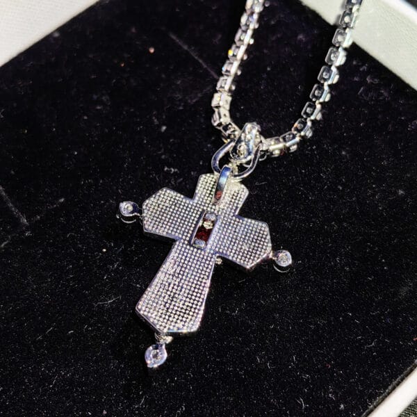 Heavy beautiful girl Love Gemstone Cross necklace Light luxury micro inlaid temperament magic stick diamond clavicle chain - Image 7