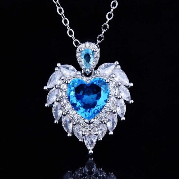 The new high-end jewelry design Angel Wings pendant simulates aquamarine heart necklace pink - Image 9