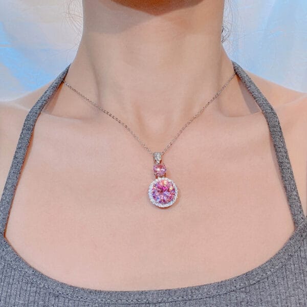 Ultra flash light luxury pink Zircon necklace romantic cherry blossom pink diamond long Argyll pink diamond stud earrings - Image 3