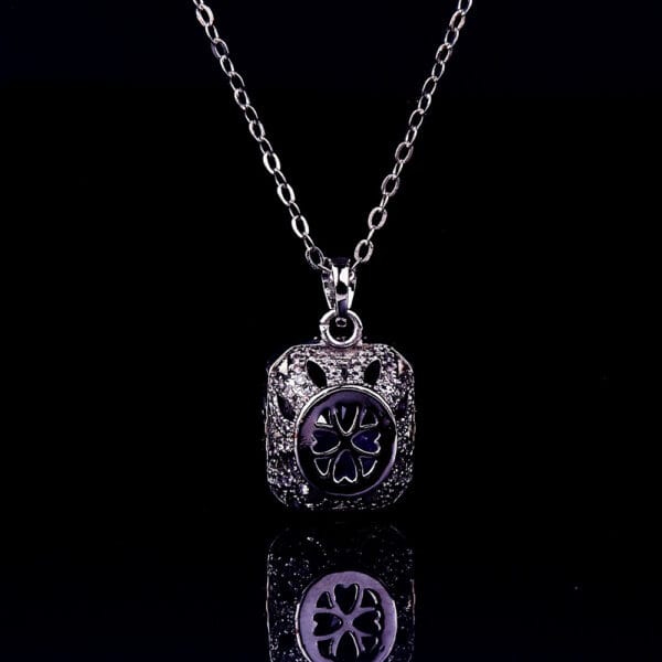 Seiko temperament apple green ice cut pendant necklace simple everything with purple high-carbon diamond ring - Image 7