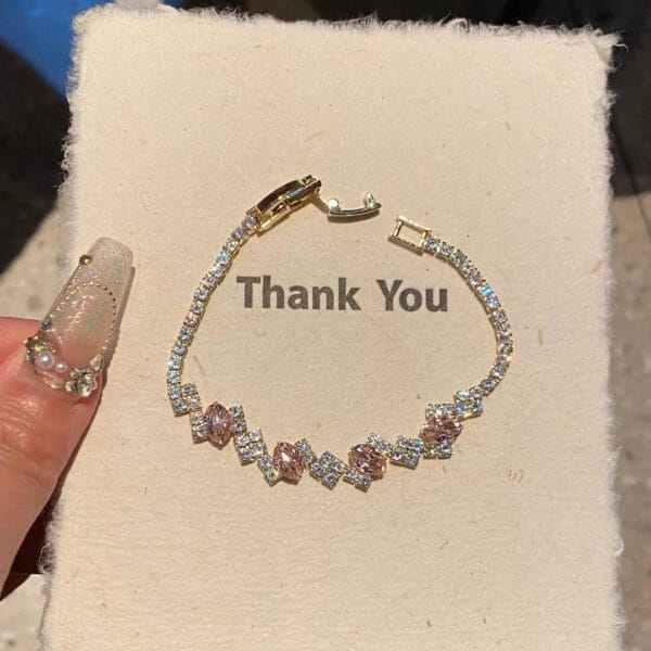 Princess pink diamond bracelet female exquisite design simple senior sense girl heart bracelet bright ice bracelet - Image 4