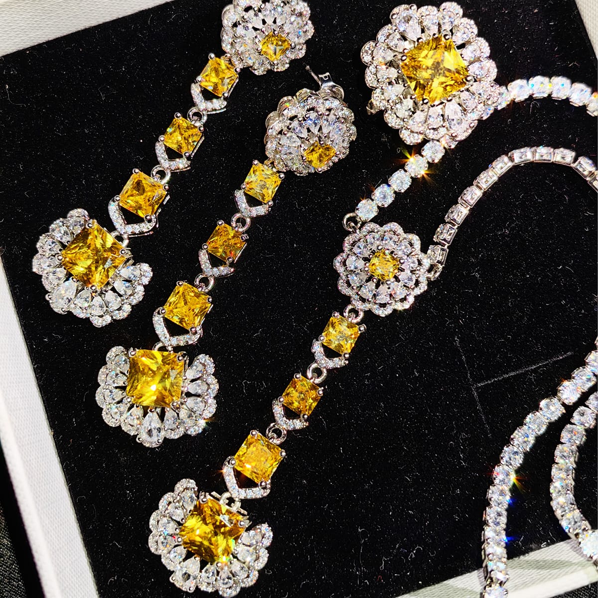 Luxury Luxury bridal party Necklace Earrings Ring Super shiny Zircon earrings Pendant temperament pendants - Image 9